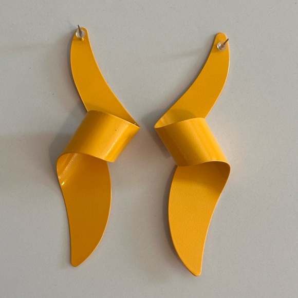 Mustard Yellow Metal Ribbon Style Earrings - Picture 2 of 3